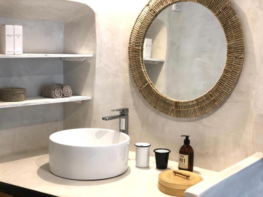 La Soierie Du Clos Des Oliviers Hotel Lourmarin Ngoại thất bức ảnh